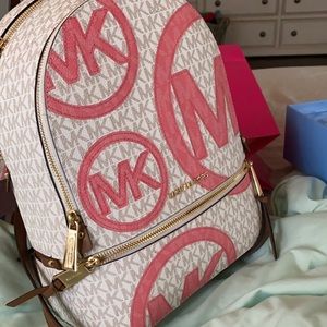 Michael kors bookbag pink and white